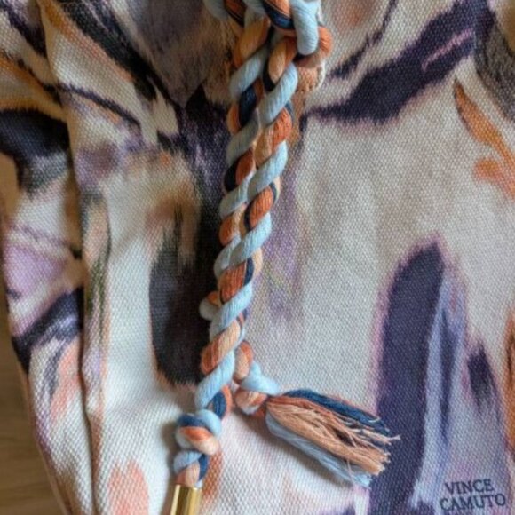 Vince Camuto Amia Blooming Brushstroke Watercolor Canvas Tote Bag - Picture 4 of 8